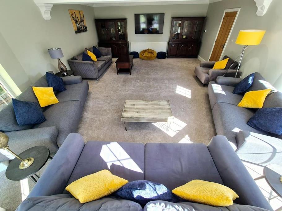 Large 4 Bedroom House On The River Wensum Sleeps 13 Norwich Ngoại thất bức ảnh