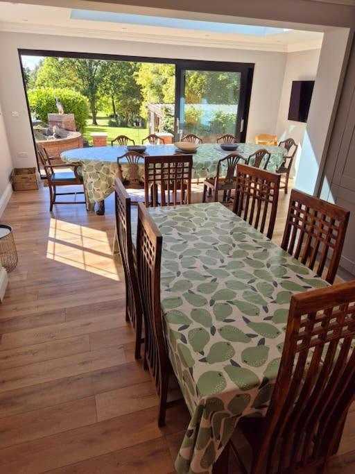 Large 4 Bedroom House On The River Wensum Sleeps 13 Norwich Ngoại thất bức ảnh