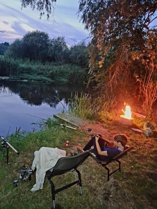 Large 4 Bedroom House On The River Wensum Sleeps 13 Norwich Ngoại thất bức ảnh